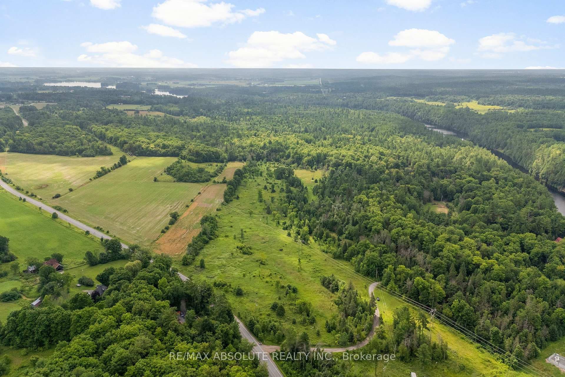 702 Part 13 Flat Rapids Road photo 8