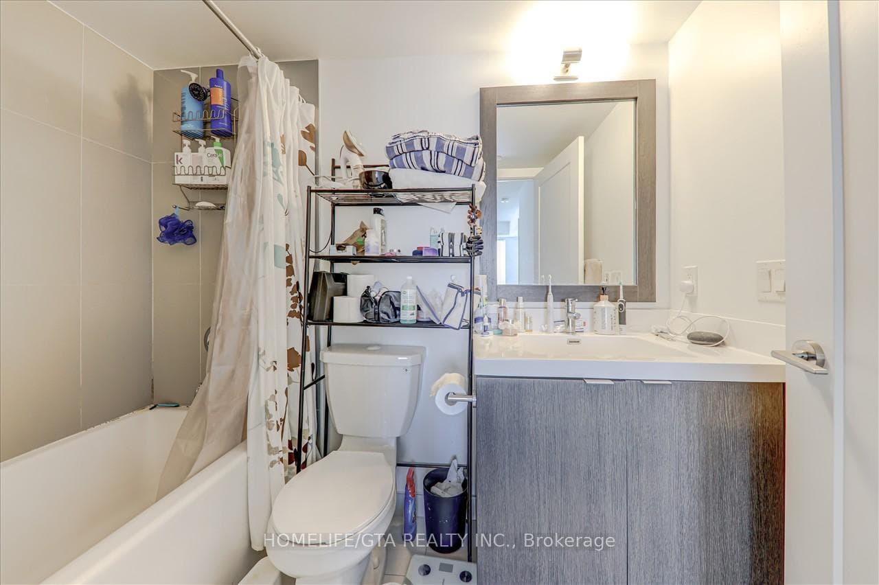7 Mabelle Avenue Unit 2302 photo 18