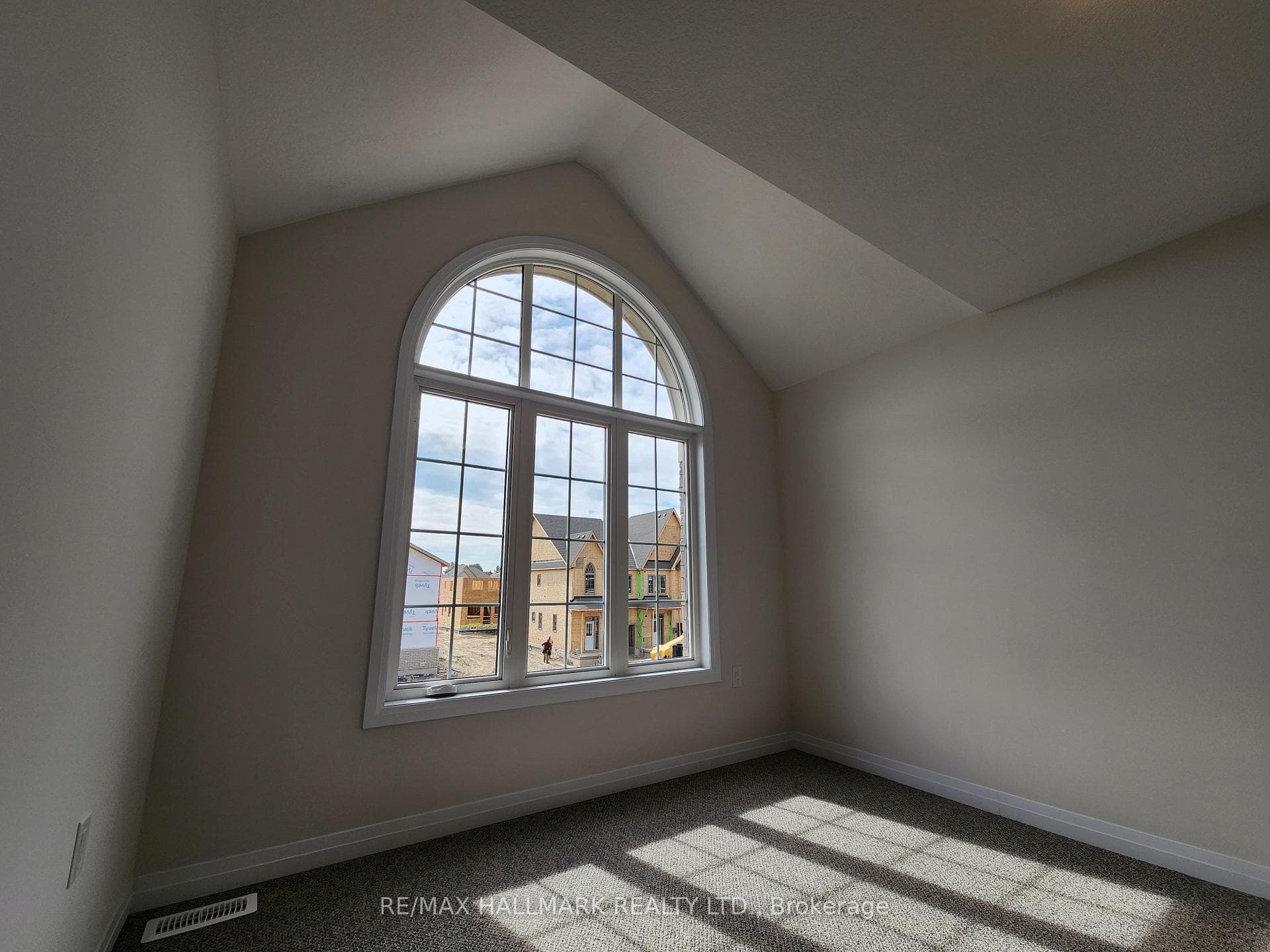 417 Adelaide Street photo 22