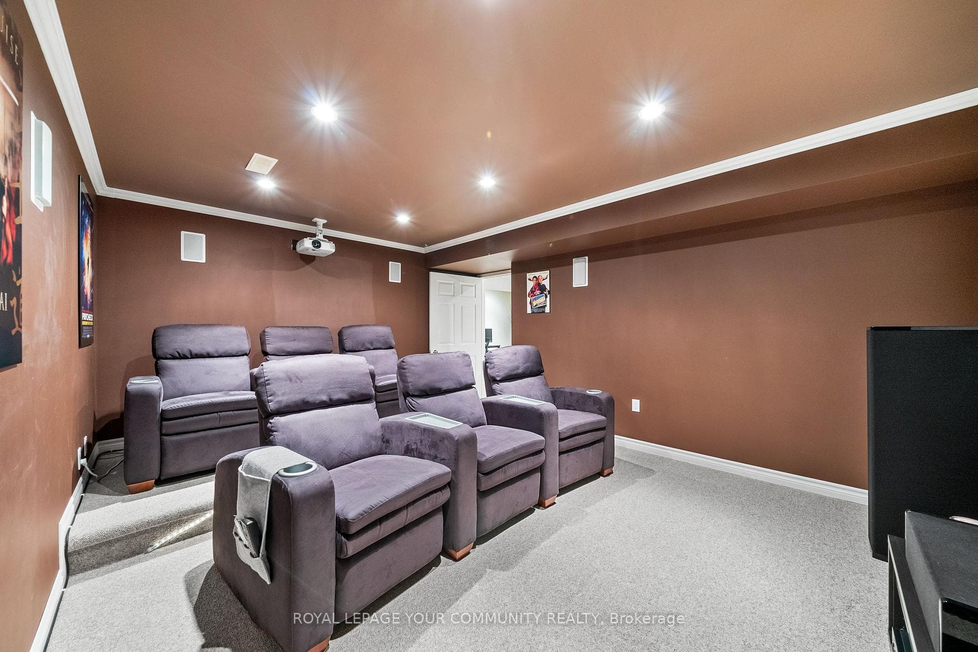 52 Machell Avenue photo 25
