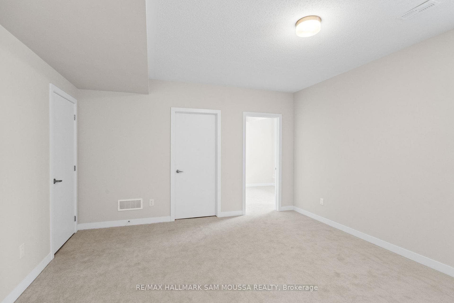 410 Euphoria Crescent photo 30