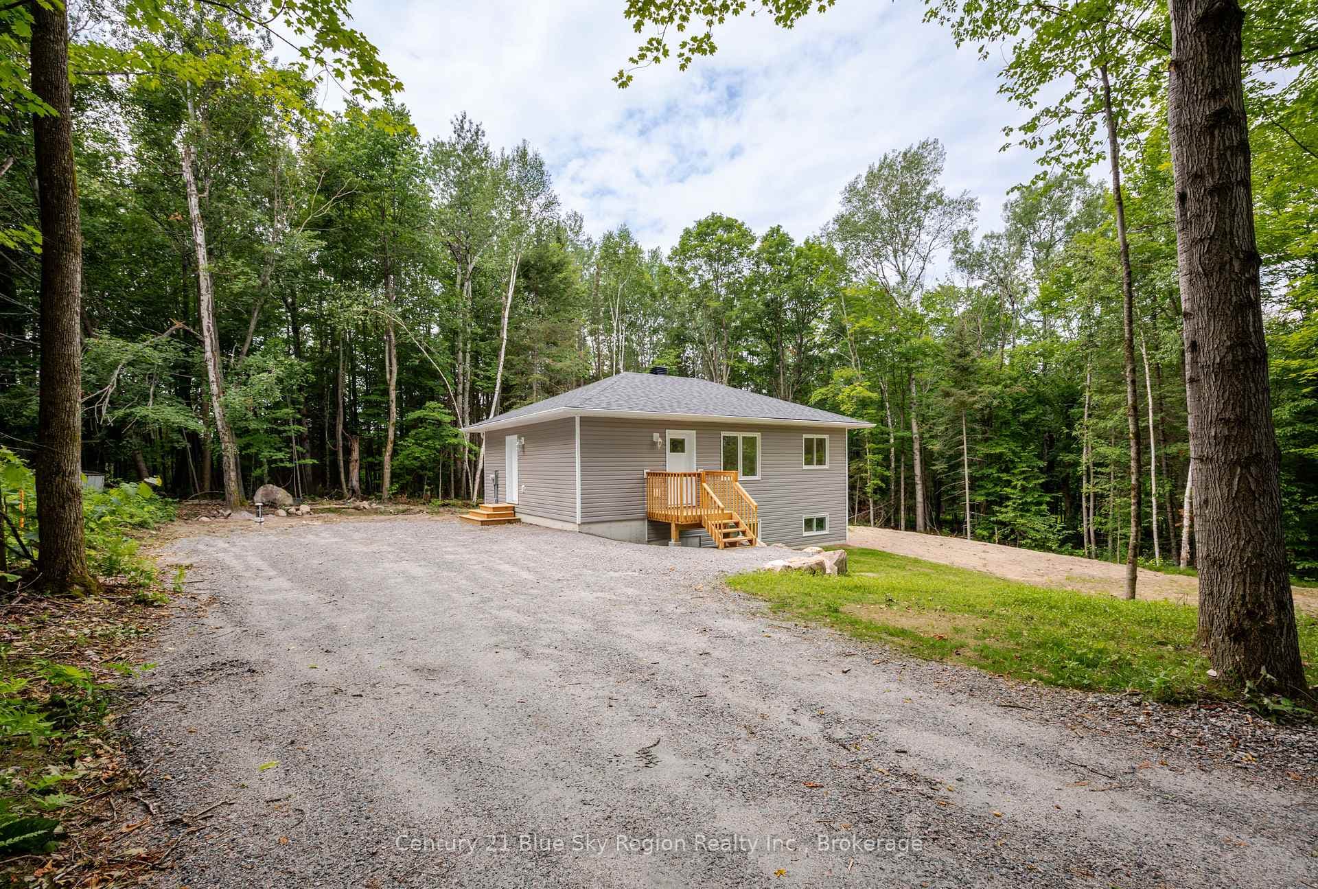 205 Greenwood Drive photo 1