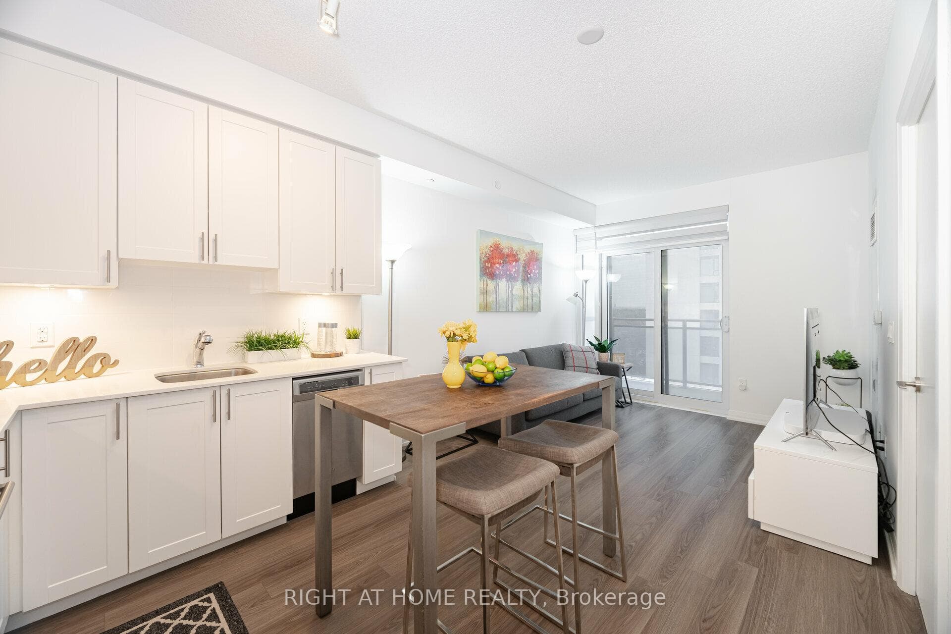 55 Ann O'Reilly Road Unit 901 photo 13