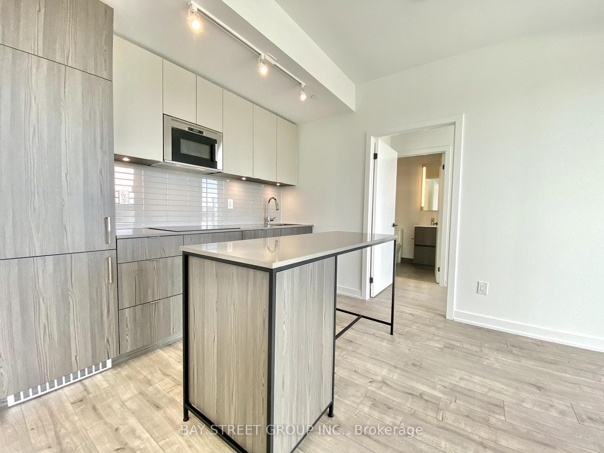 220 Missinnihe Way Unit 1313 photo 3