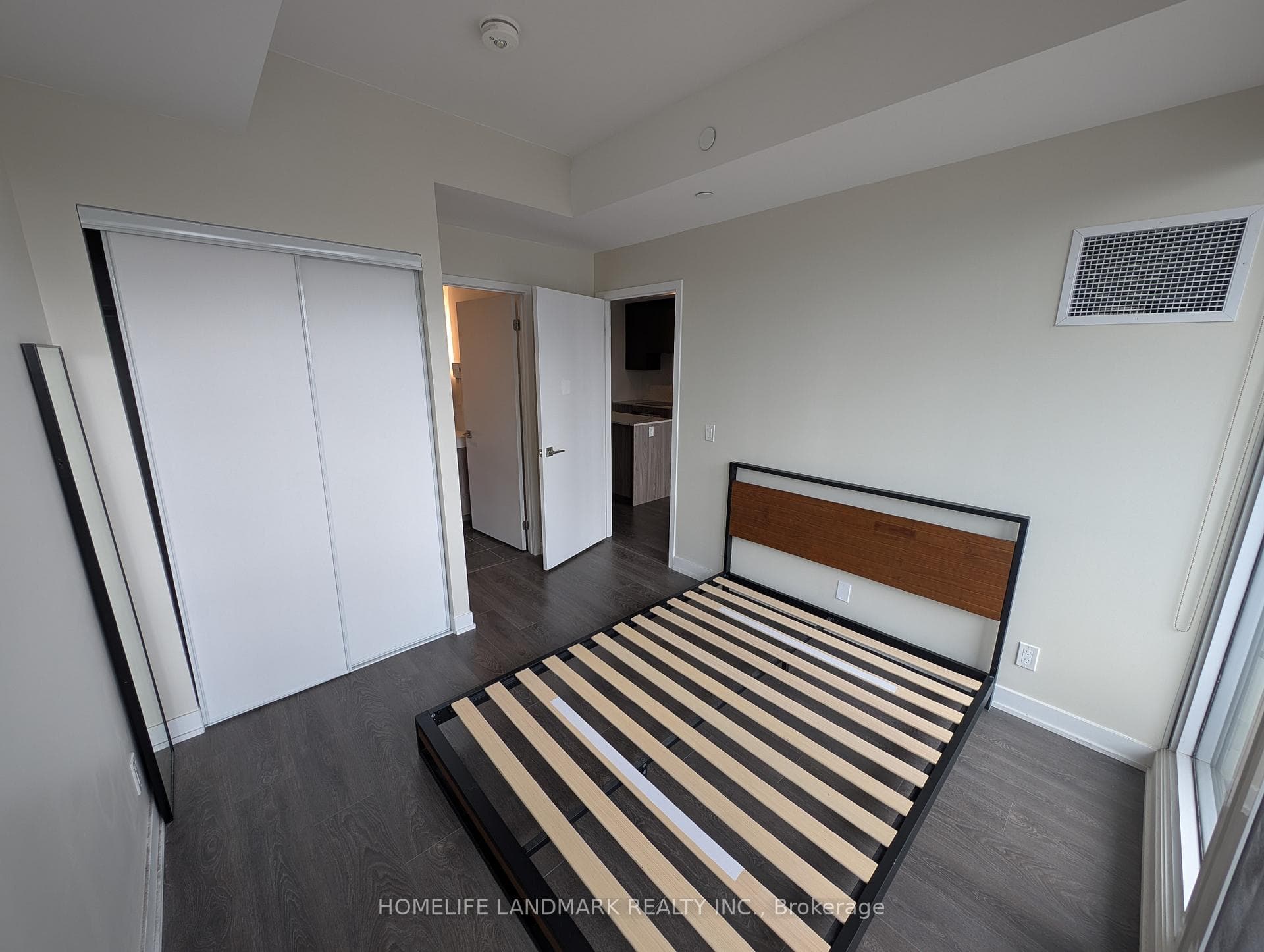 15 Holmes Avenue Unit 1501 photo 12