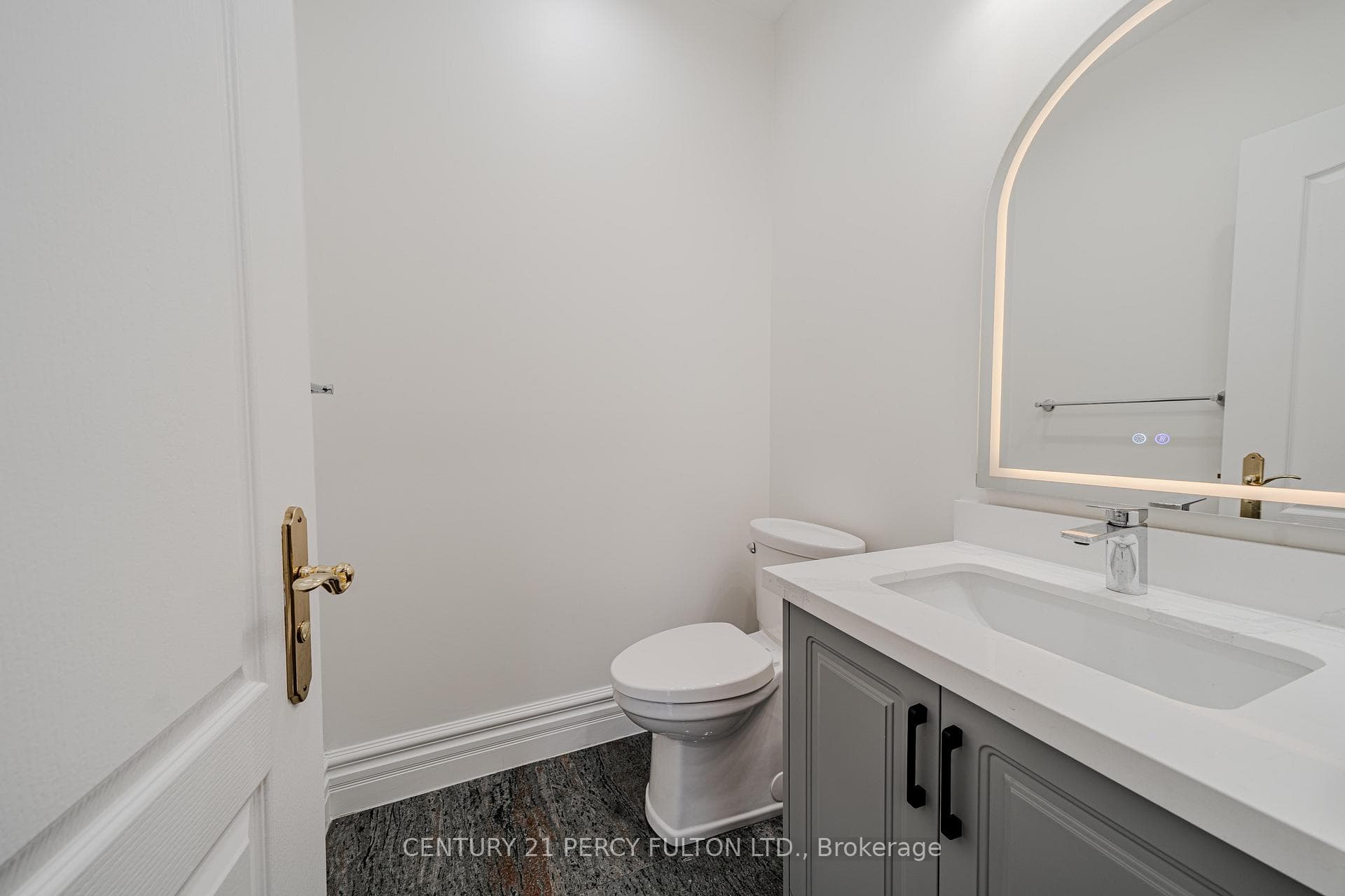 53 Linwood Ave- powder room