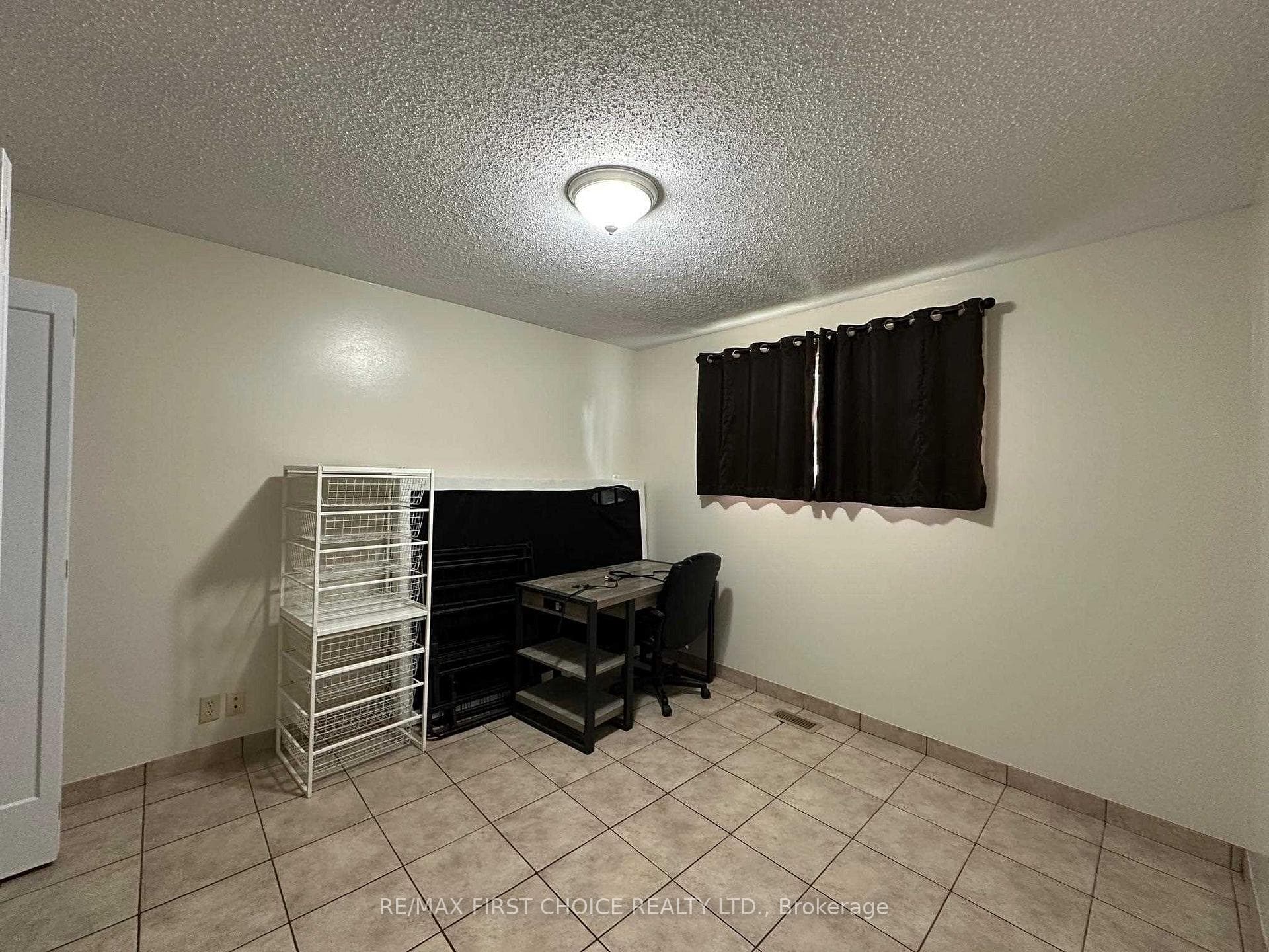 131 Ravenwood Avenue photo 10