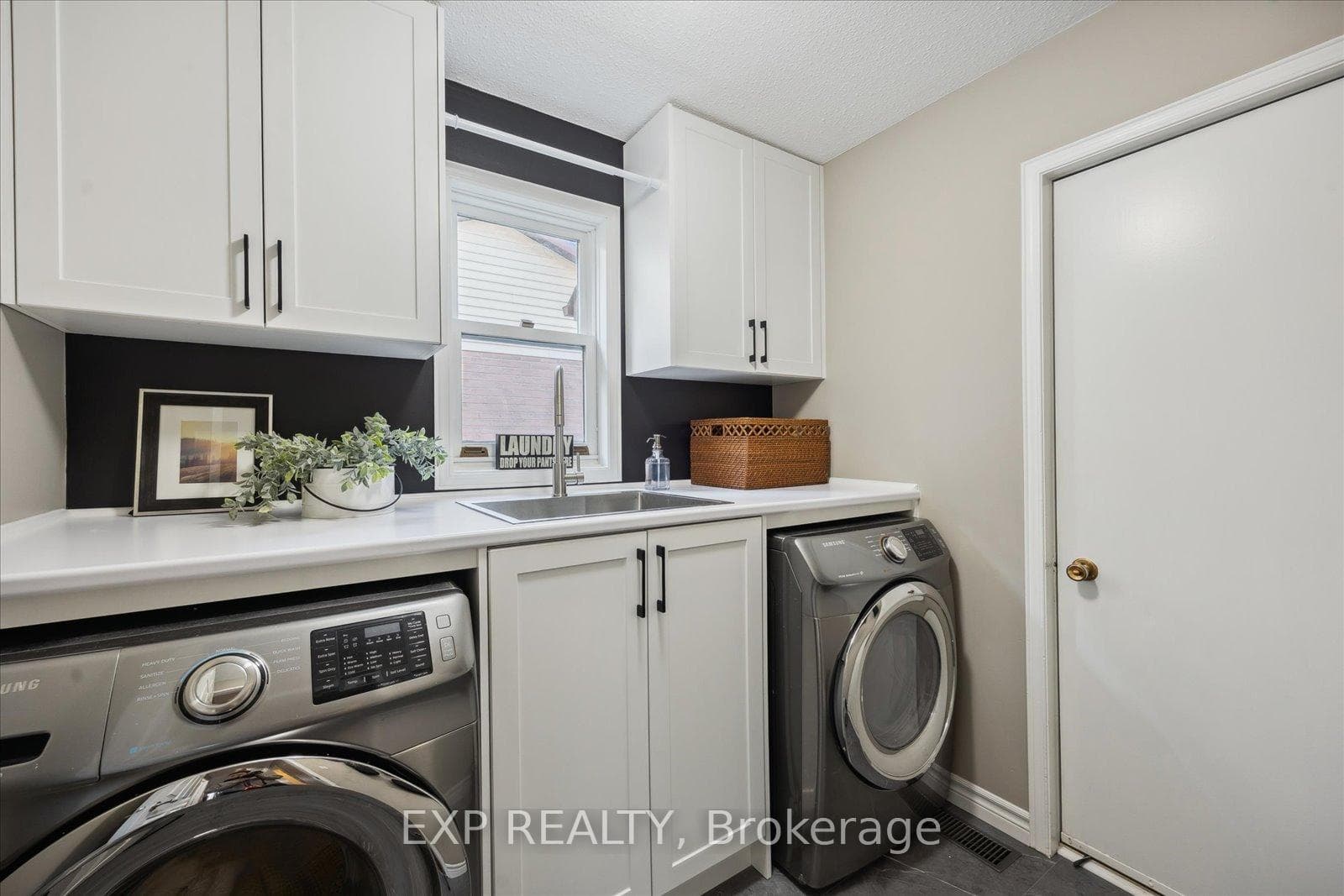 441 Prestwick Drive photo 15