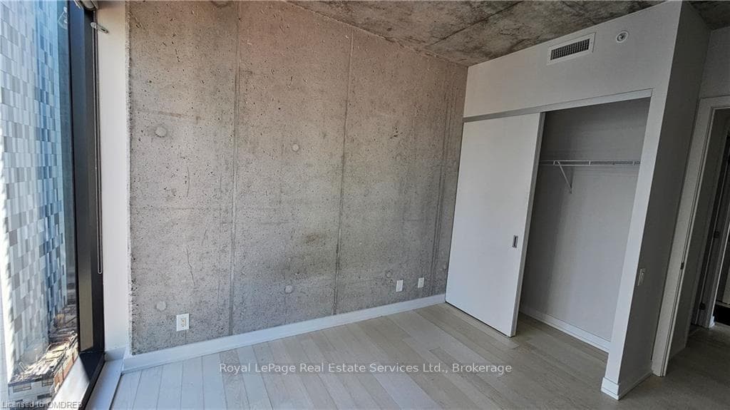 11 CHARLOTTE Street Unit 2106 photo 10