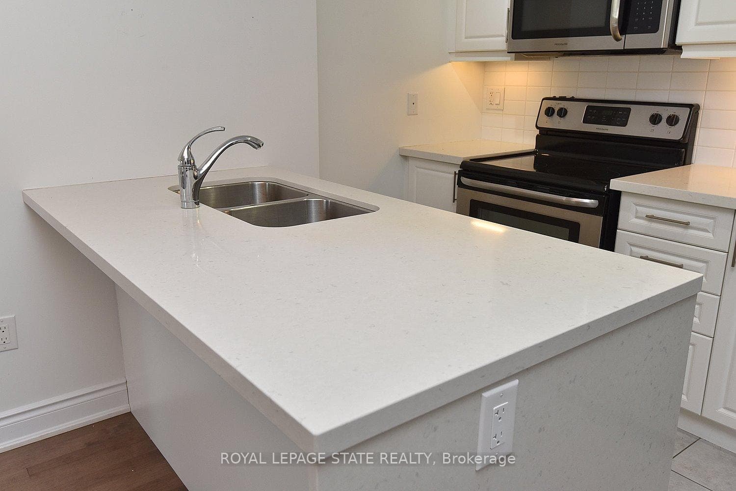 90 Charlton Avenue Unit 604 photo 15