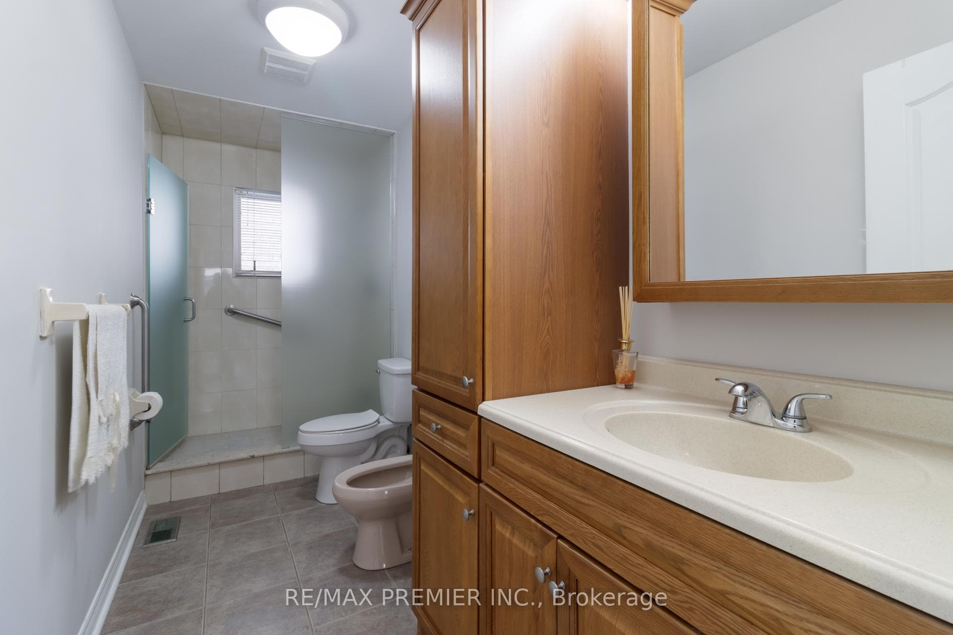 78 Rosanna Crescent photo 24