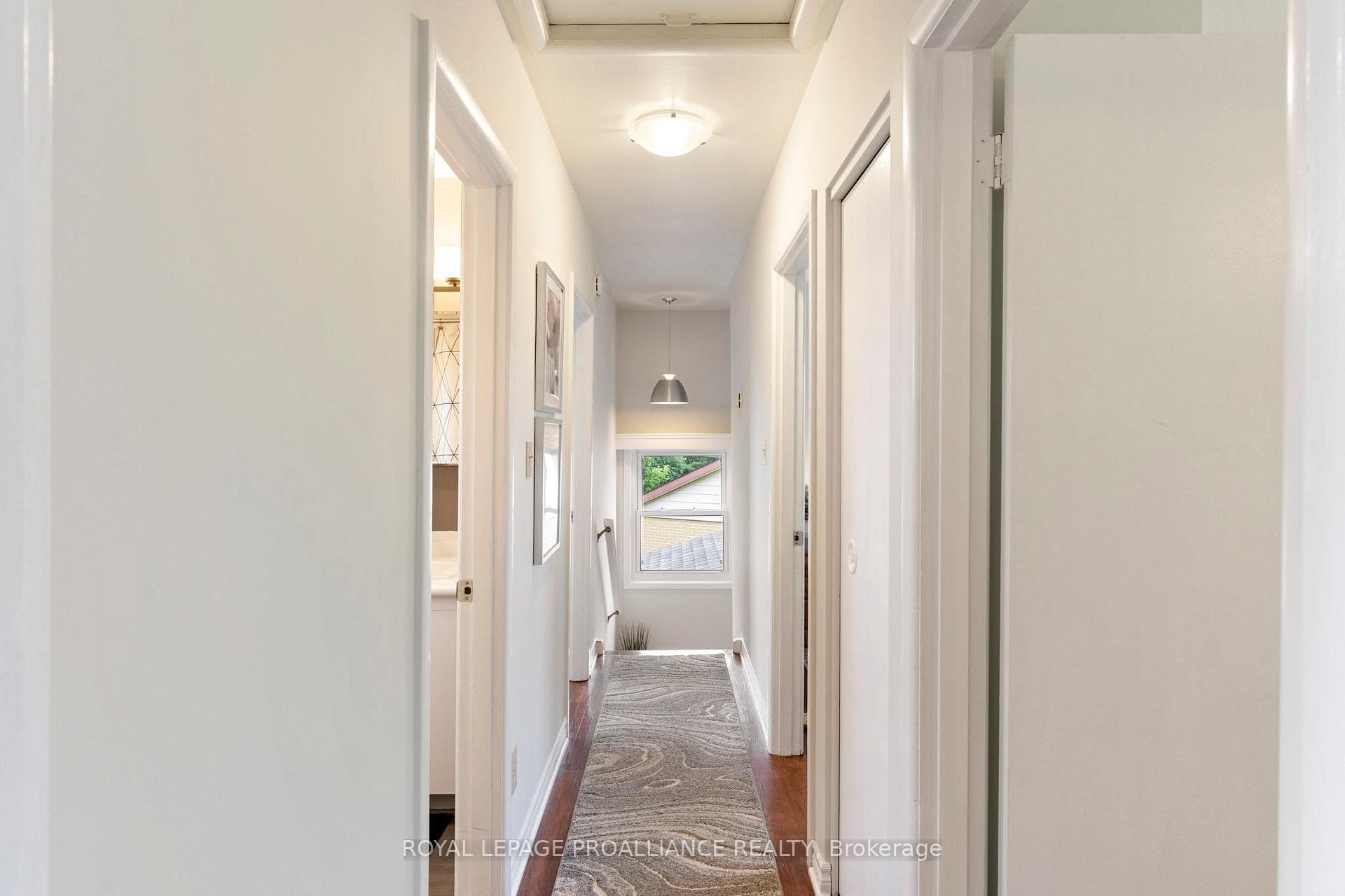 23 Stanley Crescent photo 20