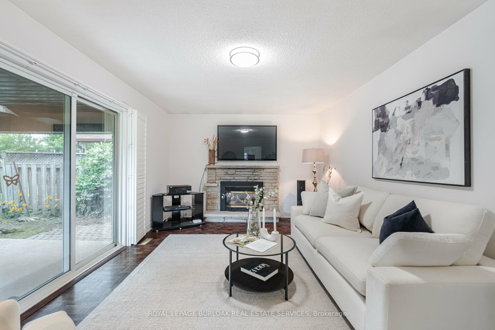 831 Maple Avenue photo 18