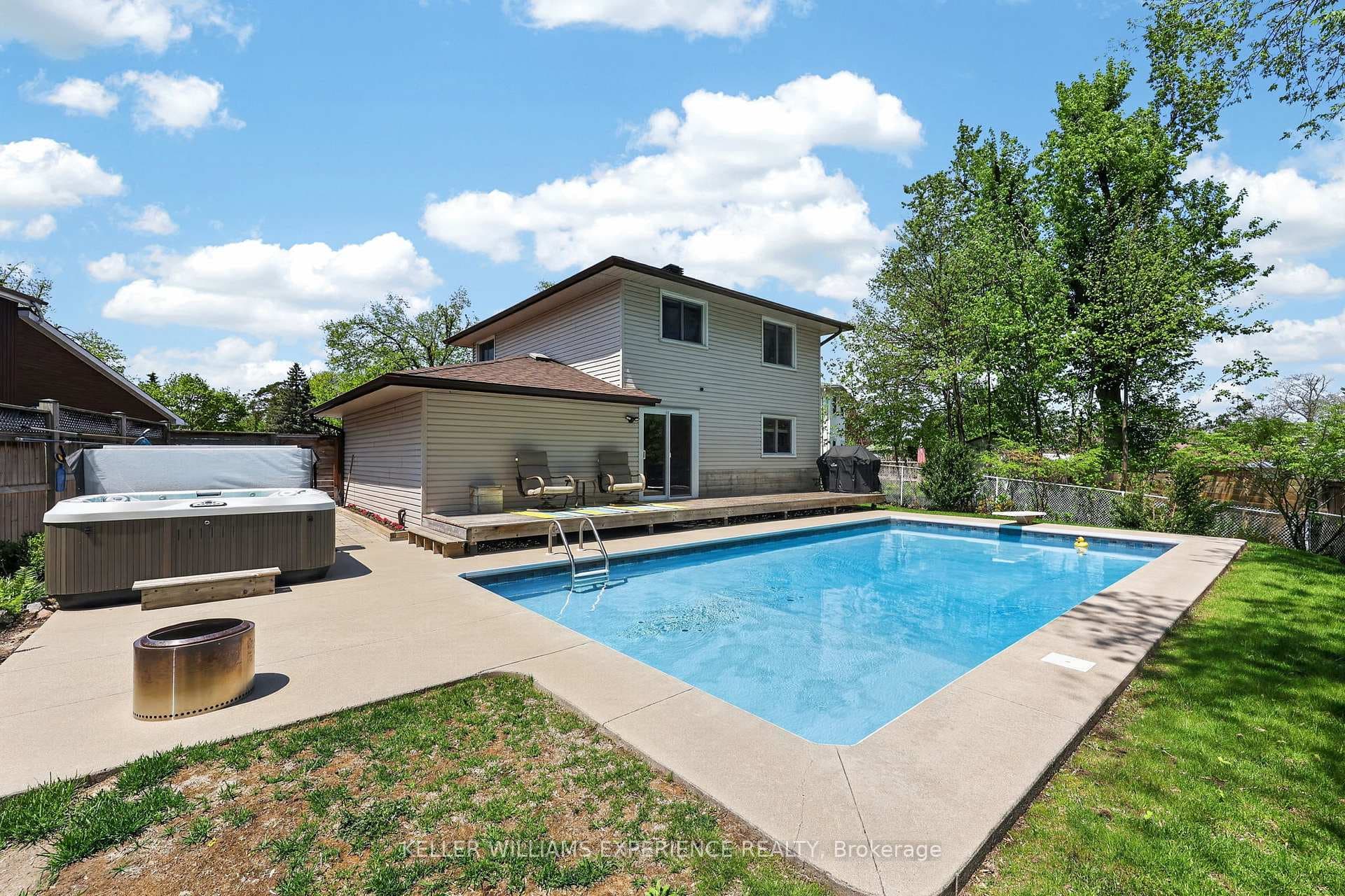 5 Atwood Court photo 27