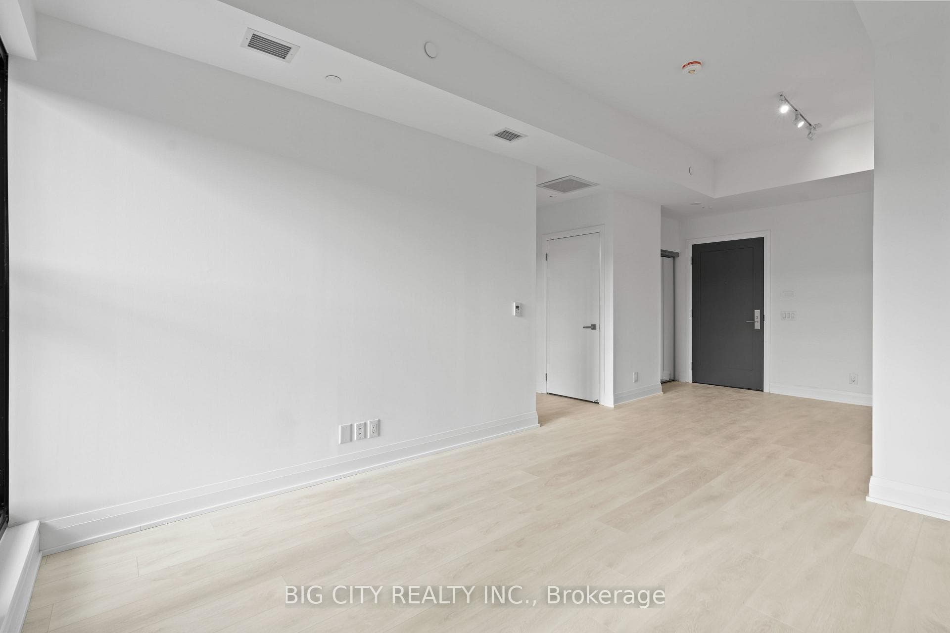 33 Frederick Todd Way Unit 629 photo 11