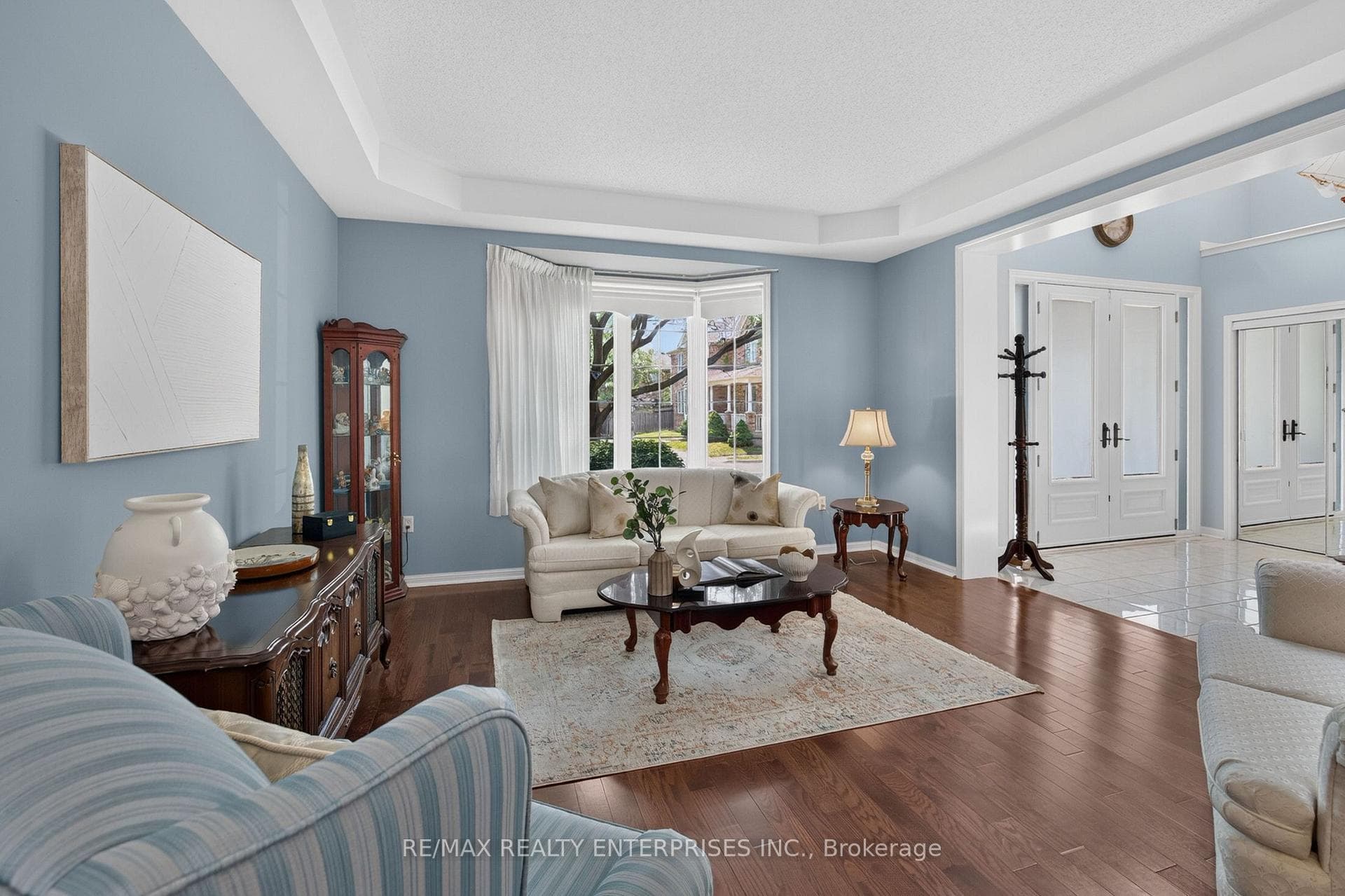 987 Stearn Place photo 6