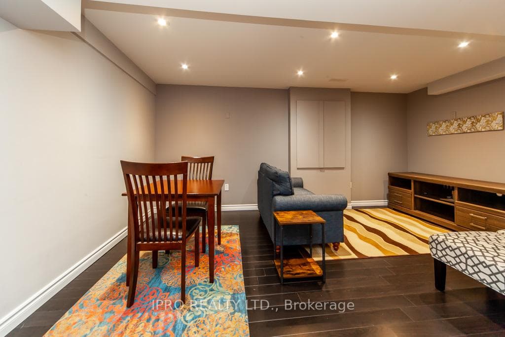 1896 Birchview Drive photo 26