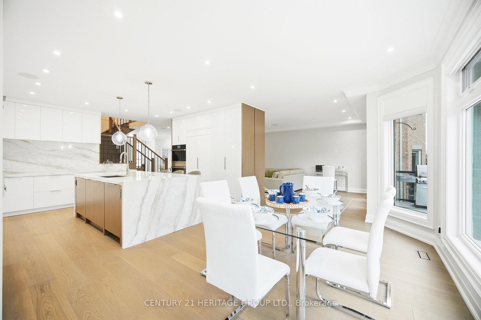 59 Estate Garden Drive photo 10
