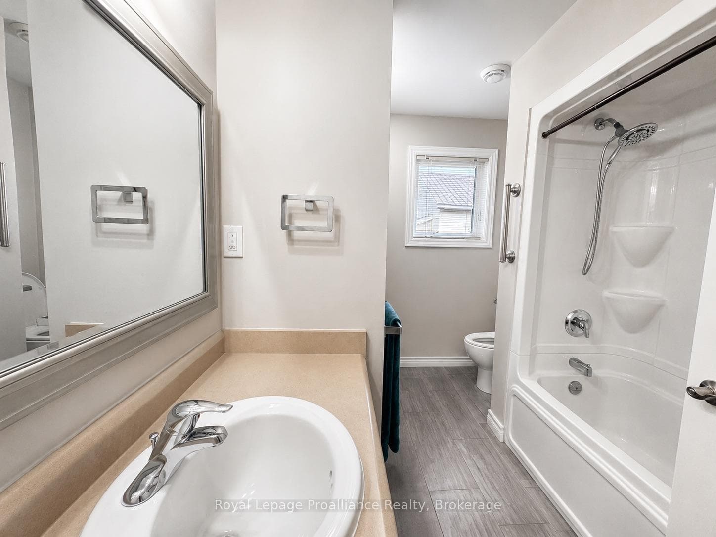 54 South John Street photo 15