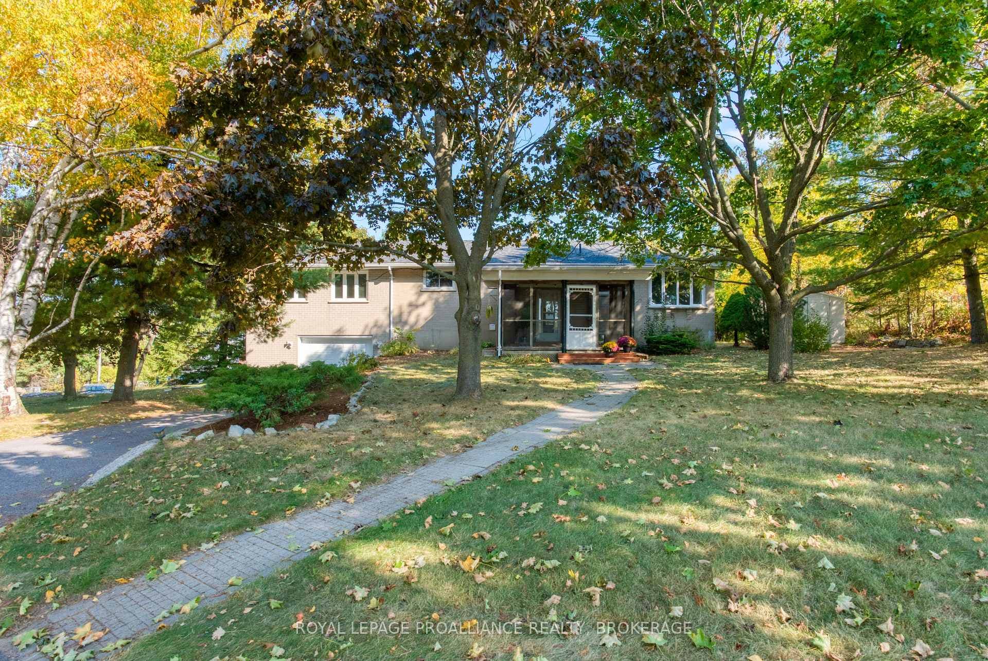 2851B Rutledge Road photo 2