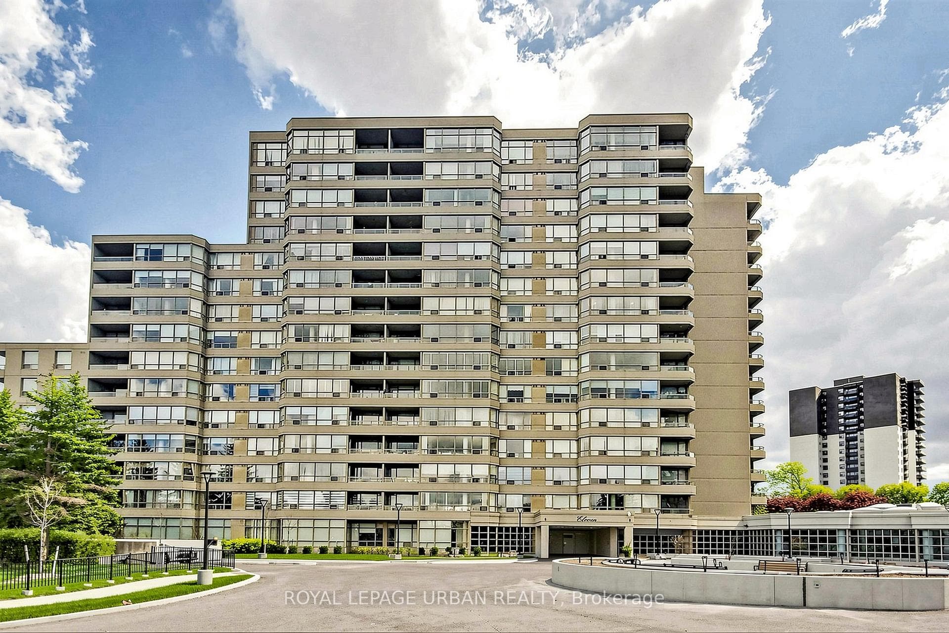 11 Townsgate Drive Unit 110 photo 3