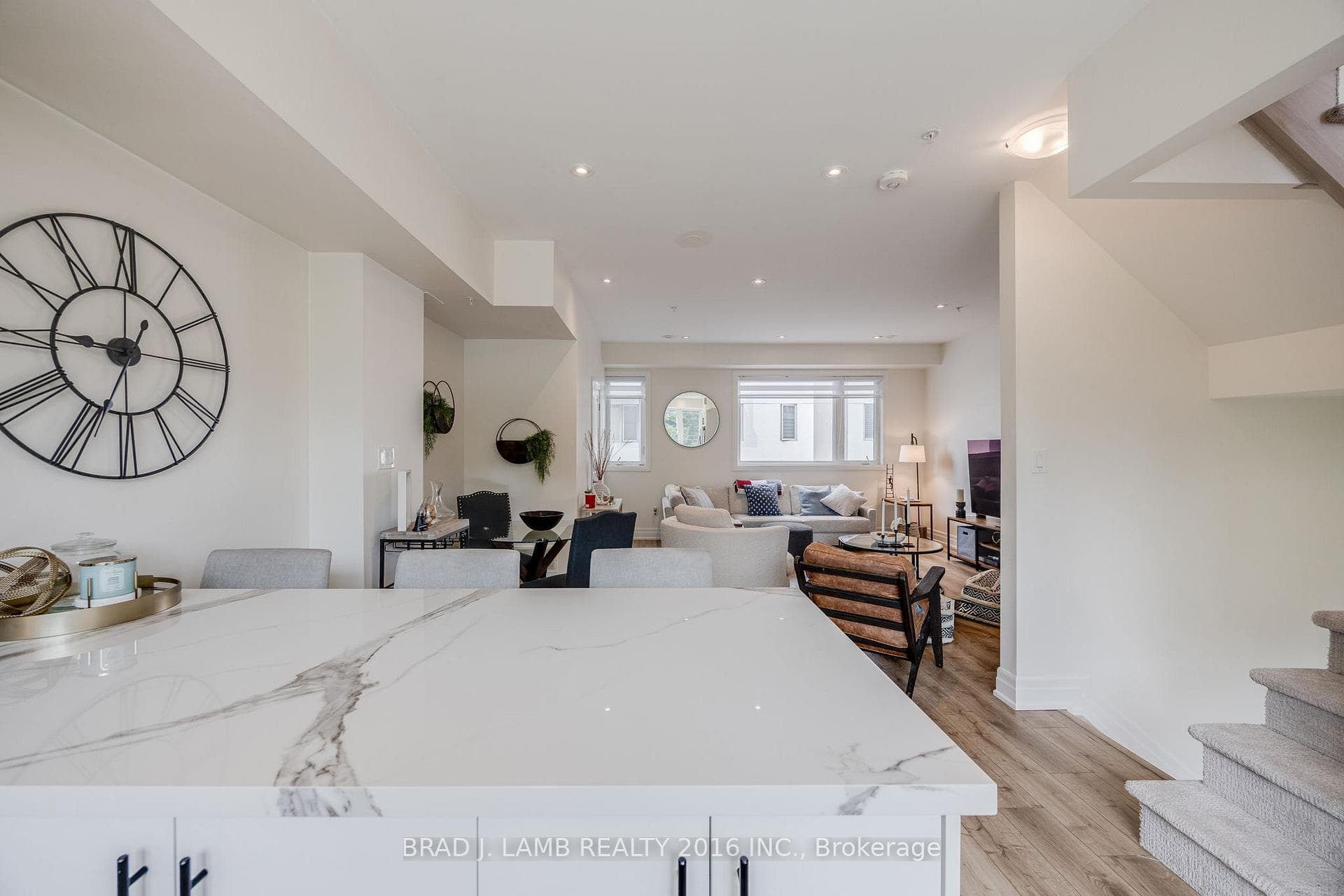 1870 Altona Road Unit 13 photo 14