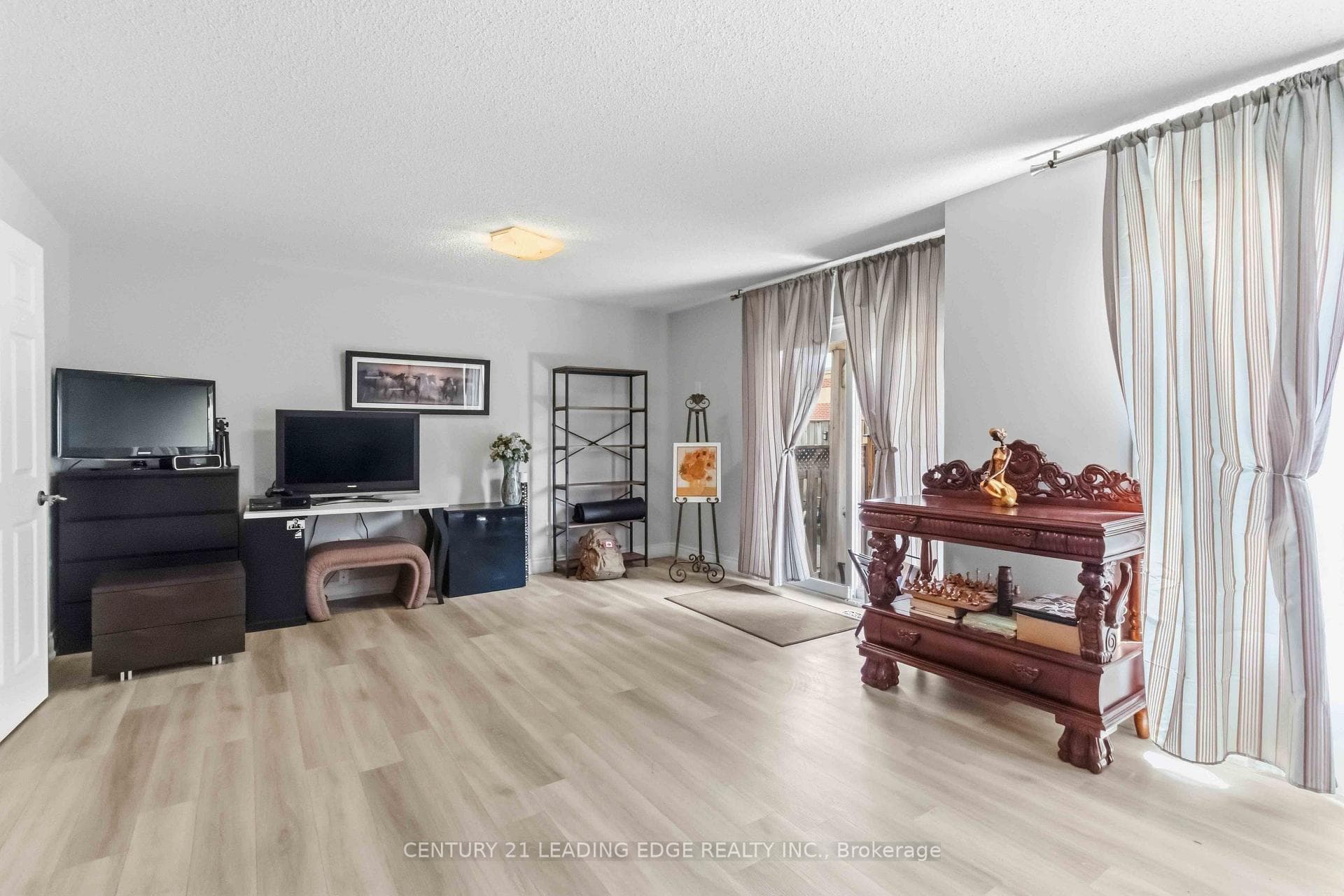 47 Cordoba Drive Unit 5 photo 32