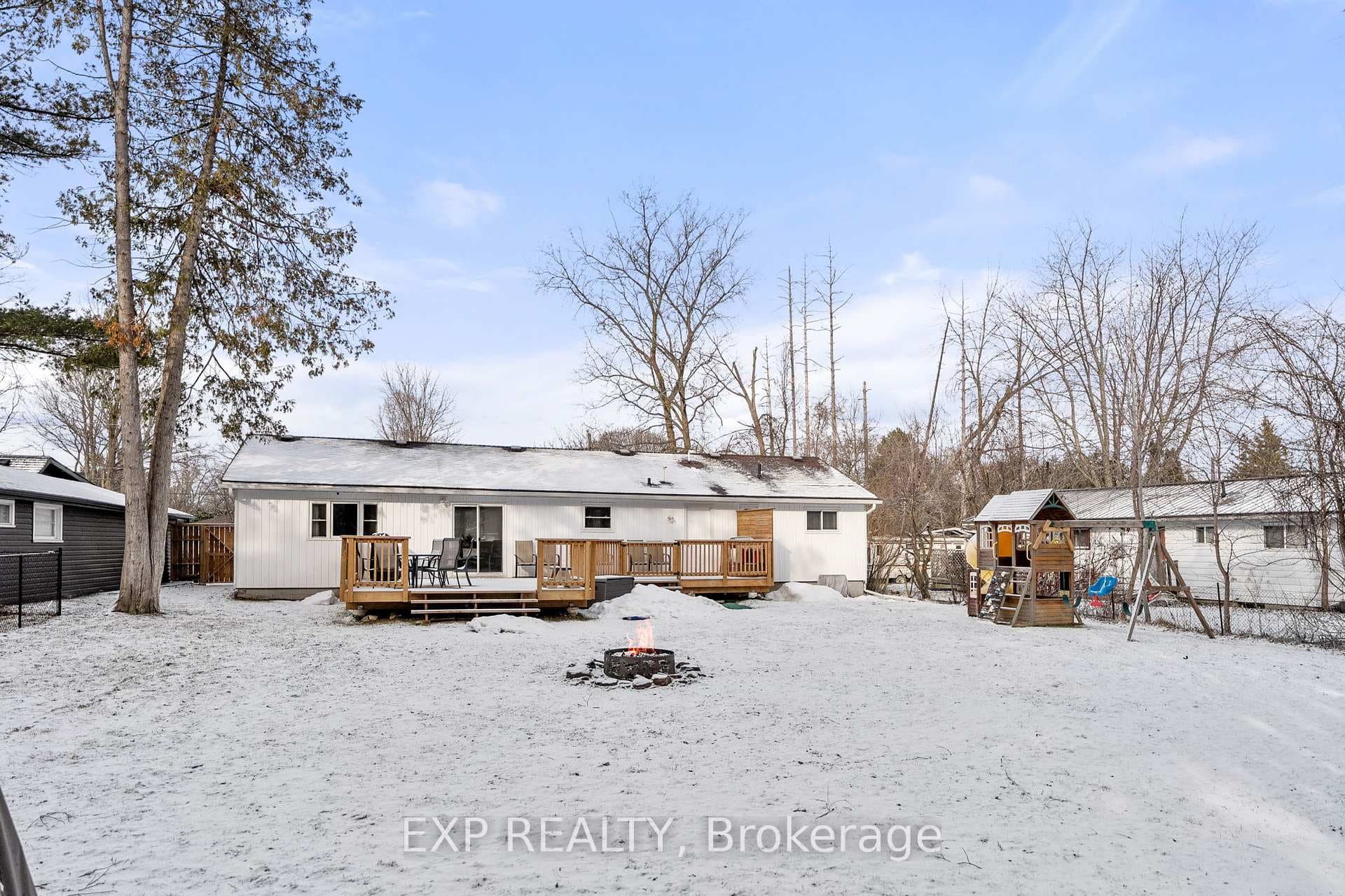 39 Grew Boulevard photo 37
