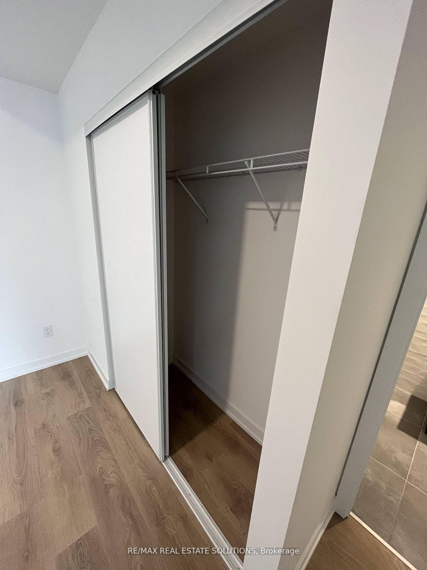 150 Logan Avenue Unit 423 photo 14