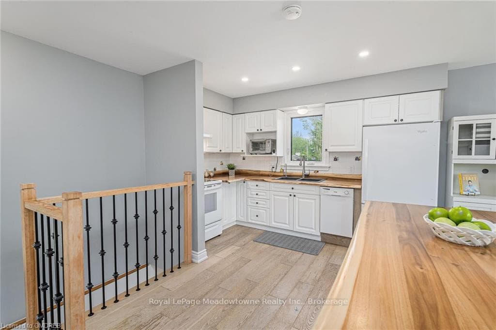 11757 GUELPH Line photo 14