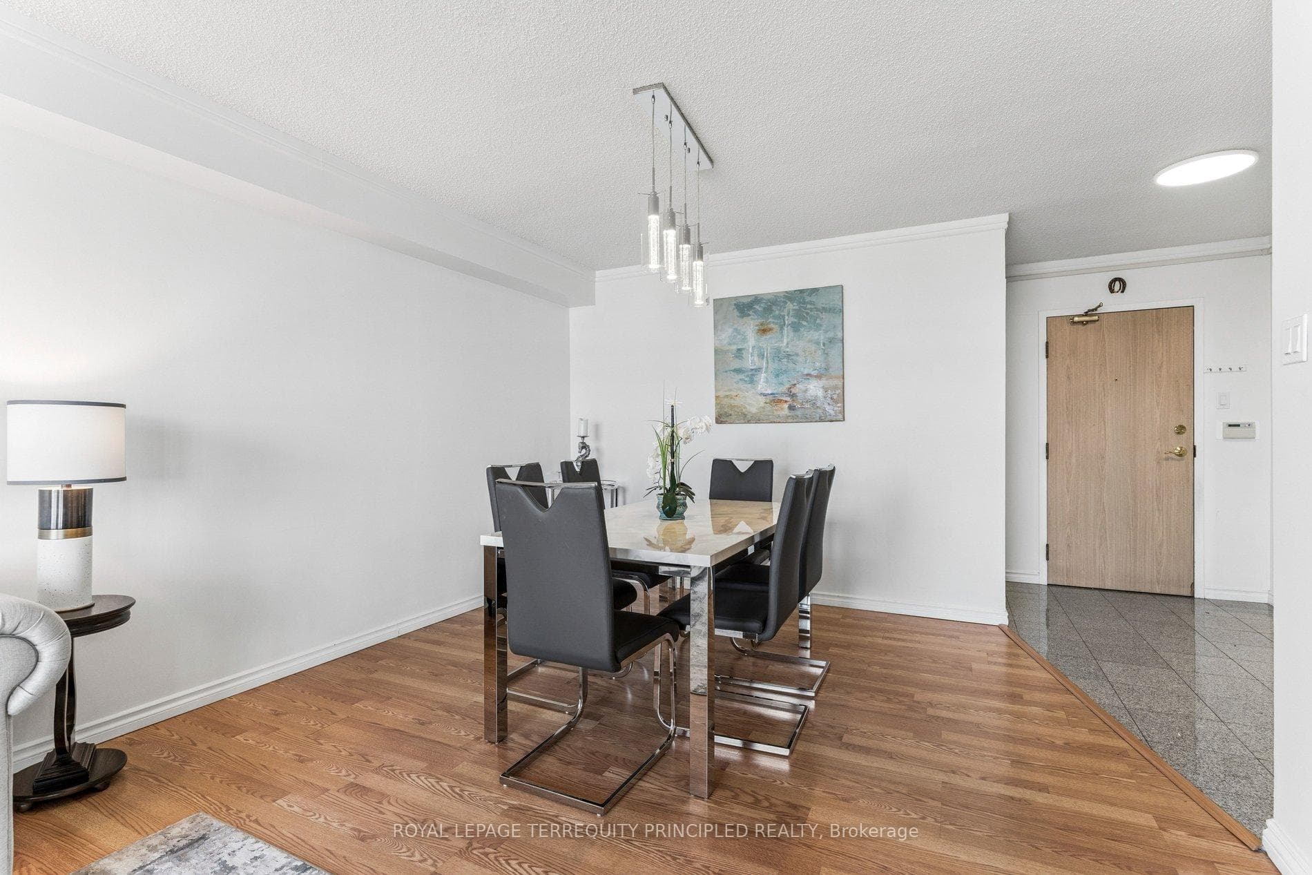 40 Harding Boulevard Unit 1001 photo 16