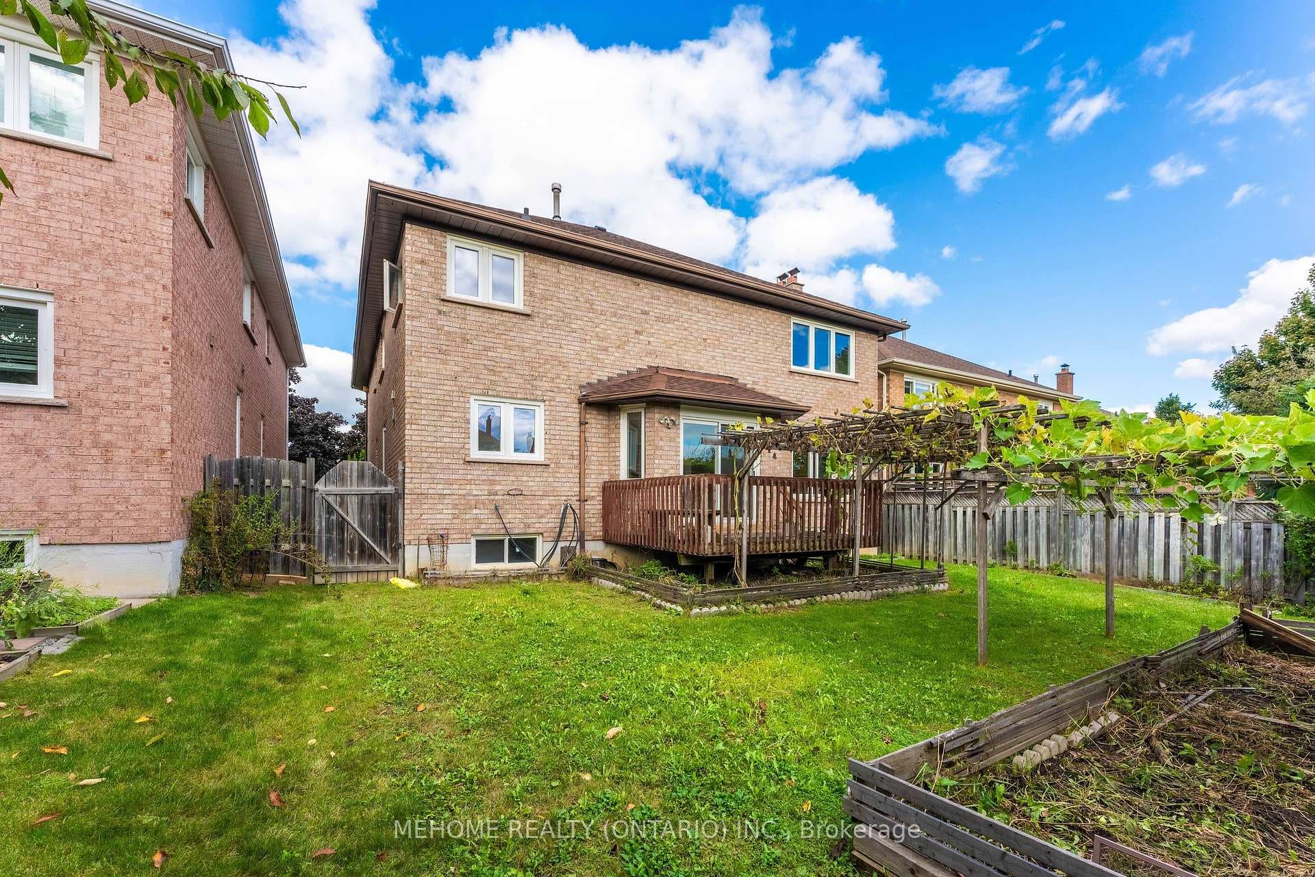 45 Meadowcliffe Avenue photo 38