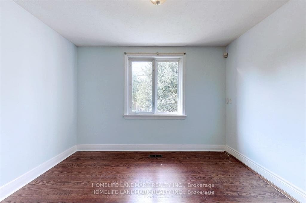 21 Pleasant Avenue photo 17