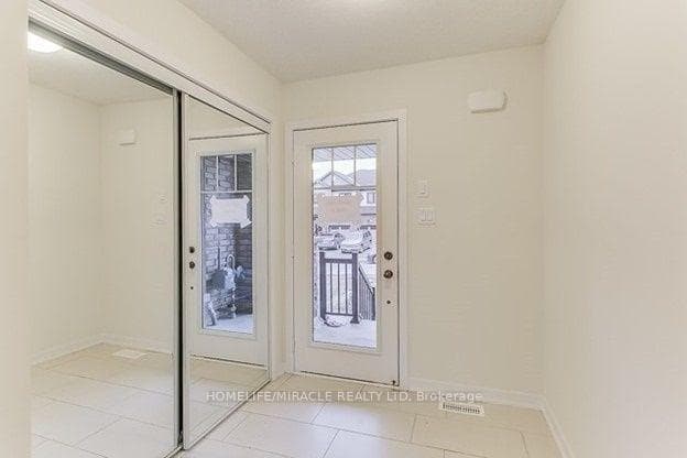 35 Sherway Street photo 2
