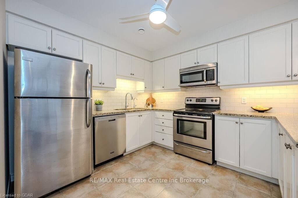 71 BAYBERRY Drive Unit D403 photo 9
