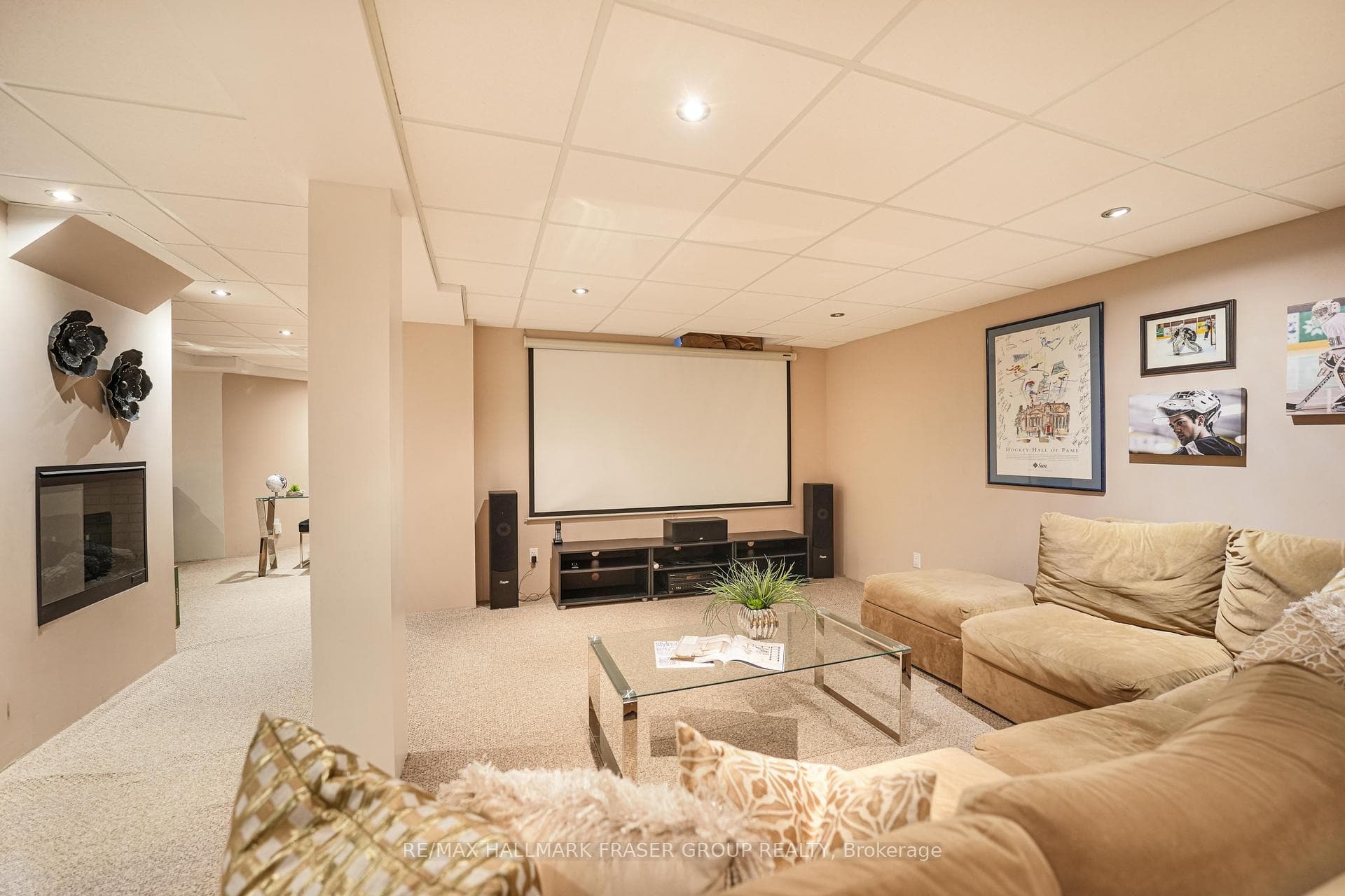 168 Elizabeth Street photo 33