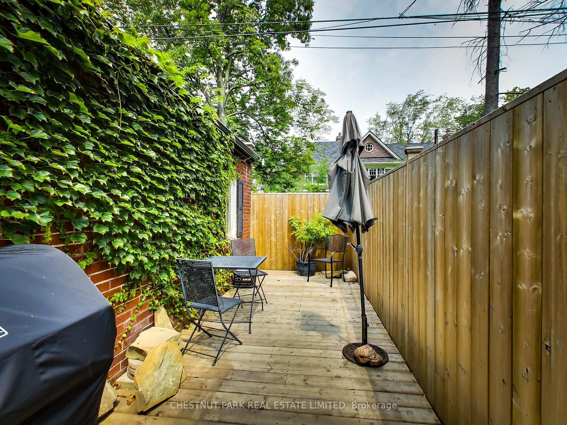 44 Glen Echo Road photo 32