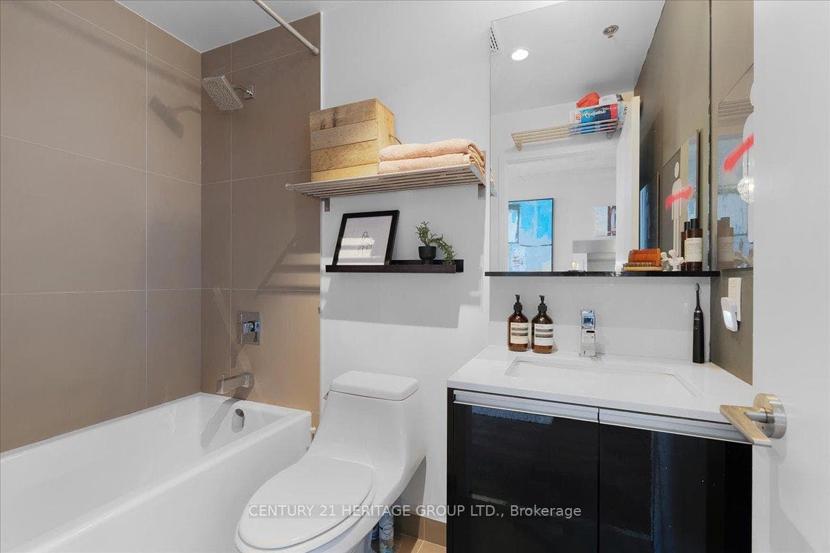 20 GLADSTONE Avenue Unit 608 photo 16