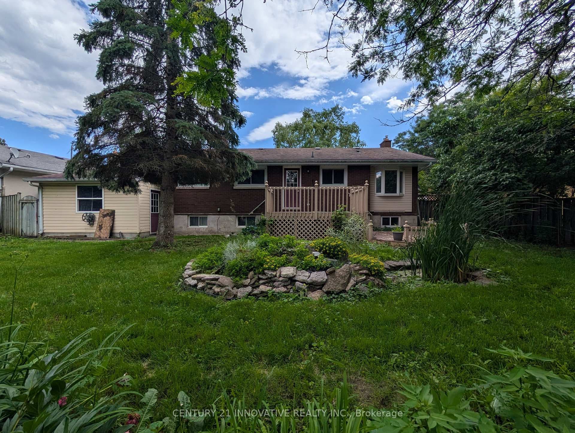 12 Kingsway Court photo 26