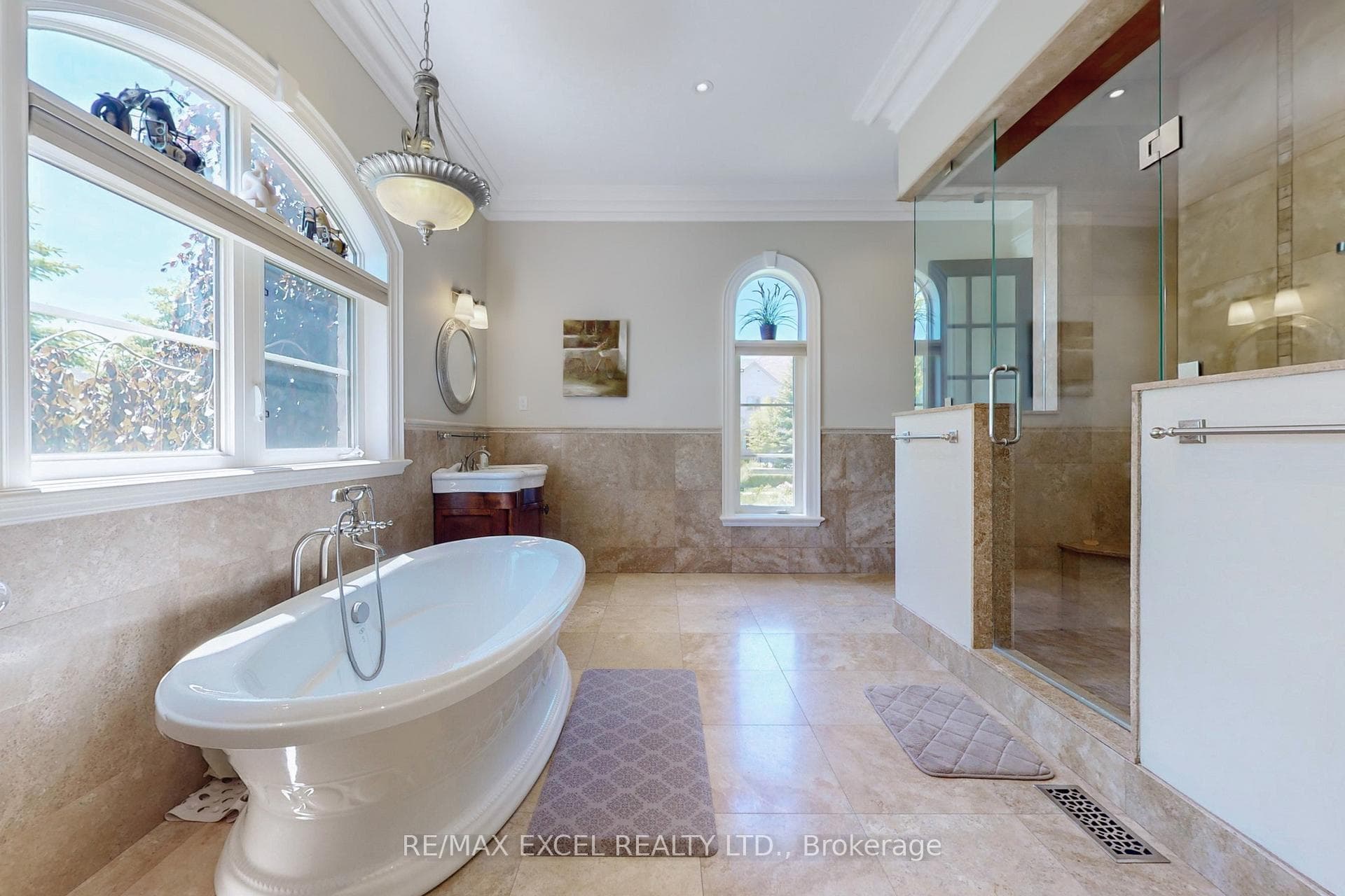2 Beau Court photo 19