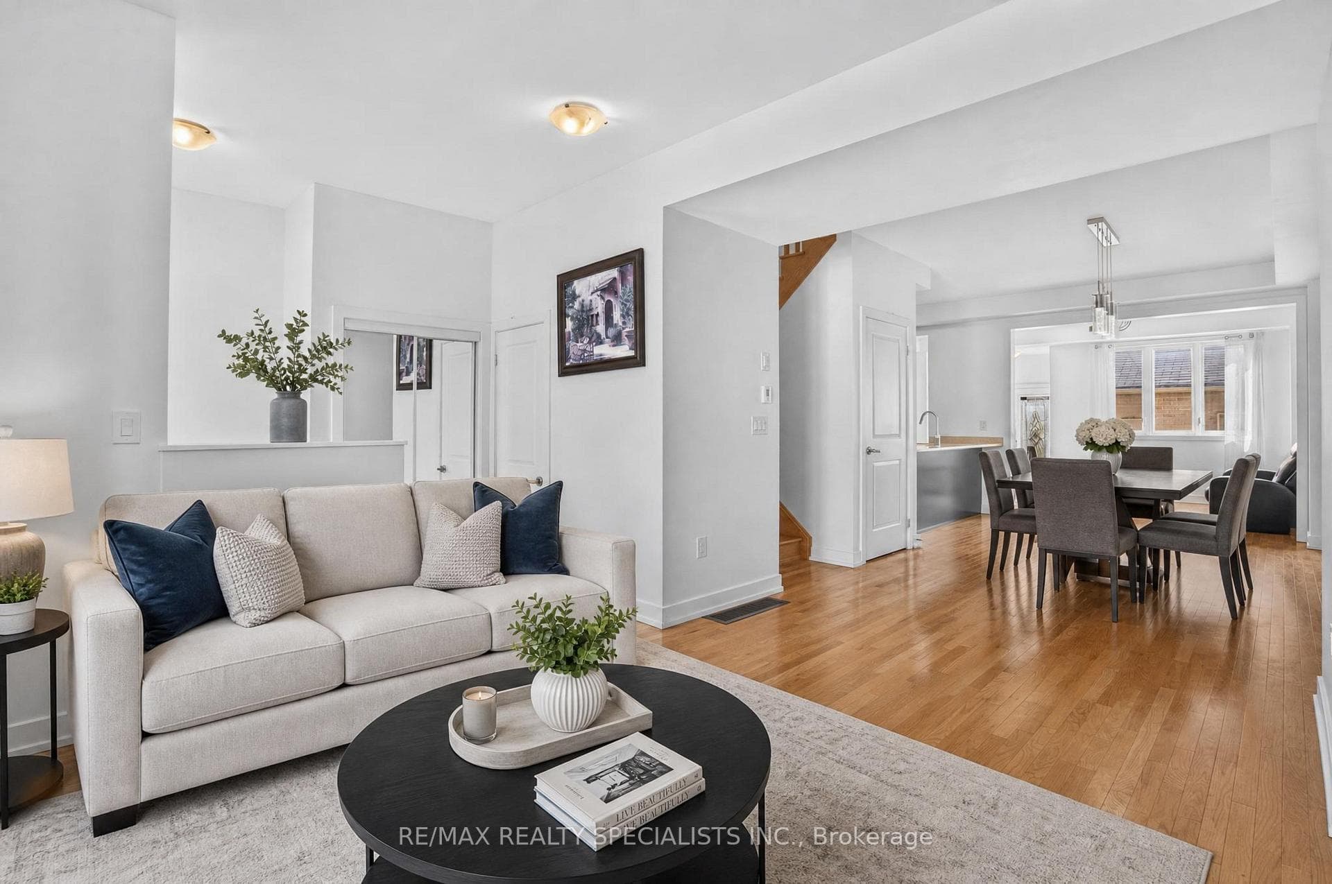 261 INSPIRE Boulevard photo 15