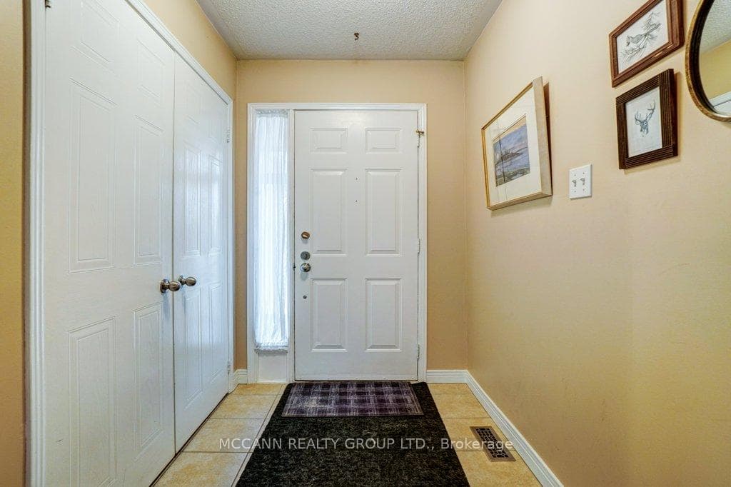 11 Oak Ridge Court photo 3