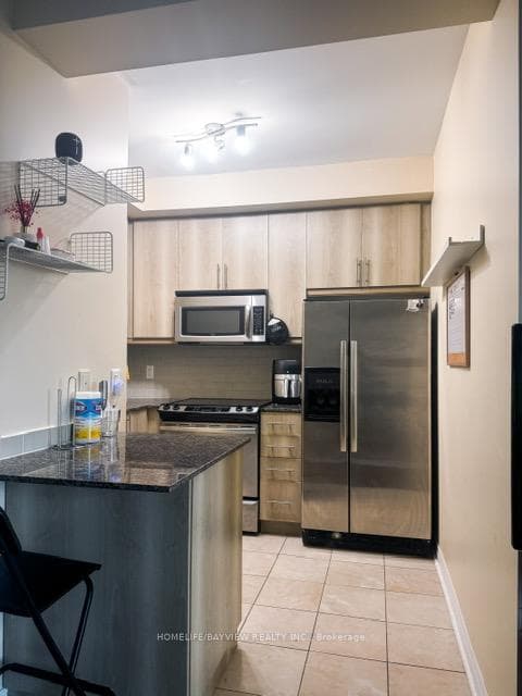 18 Holmes Avenue Unit 501 photo 8