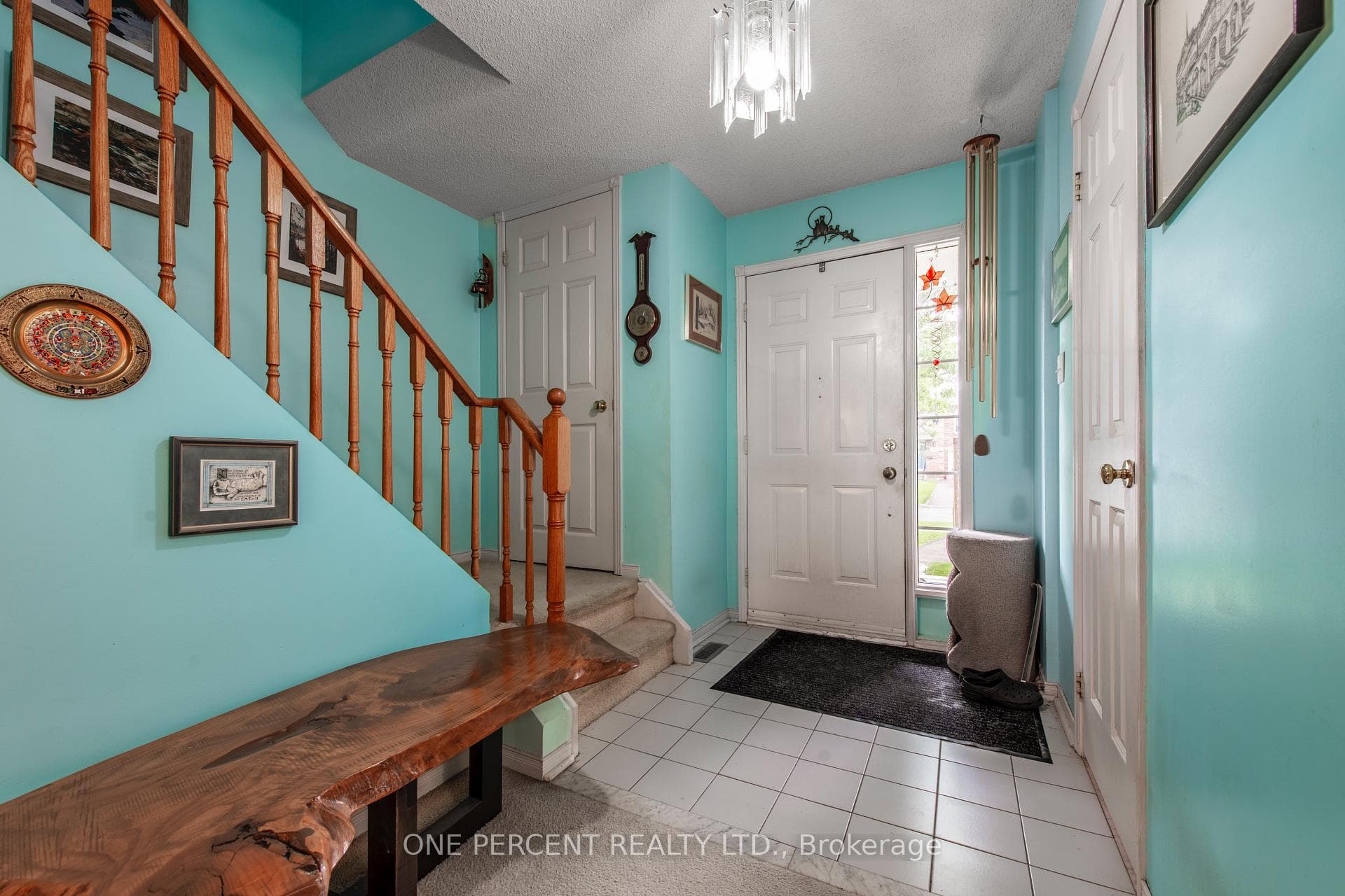 345 Rebecca Drive photo 3
