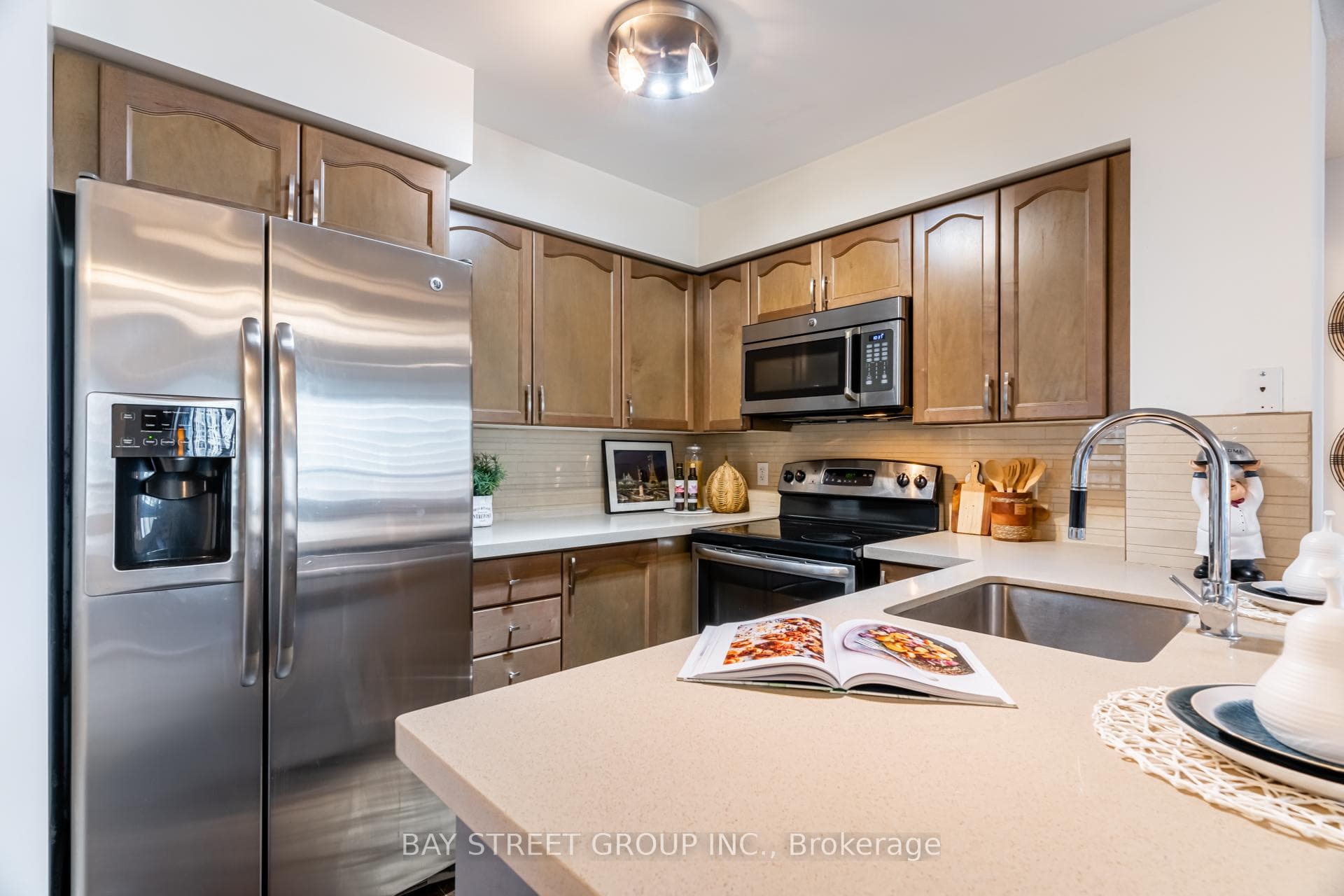 18 Spring Garden Avenue Unit 1201 photo 5