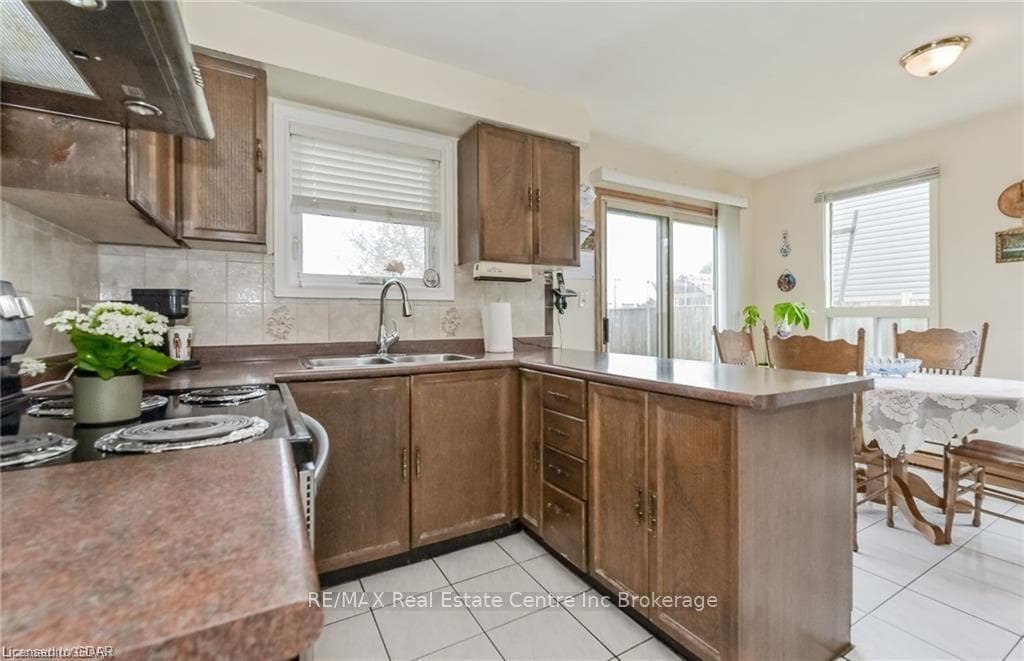 109 PARKSIDE Drive photo 4
