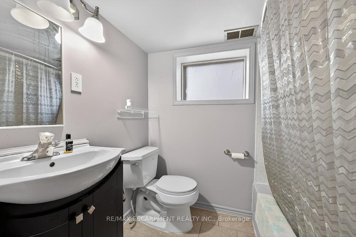 219 St. Clair Boulevard photo 33