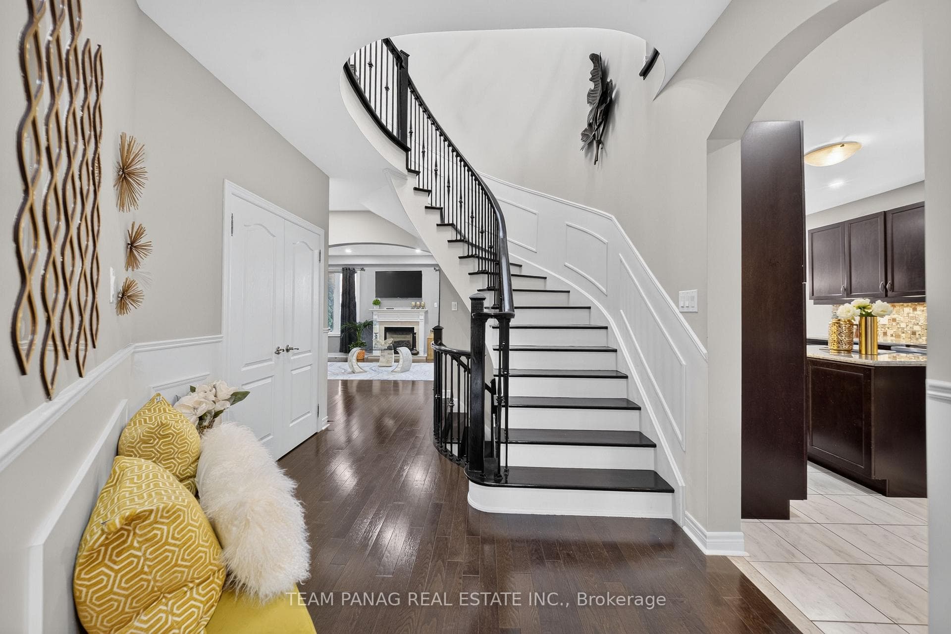 6 Bainsville Circle photo 10