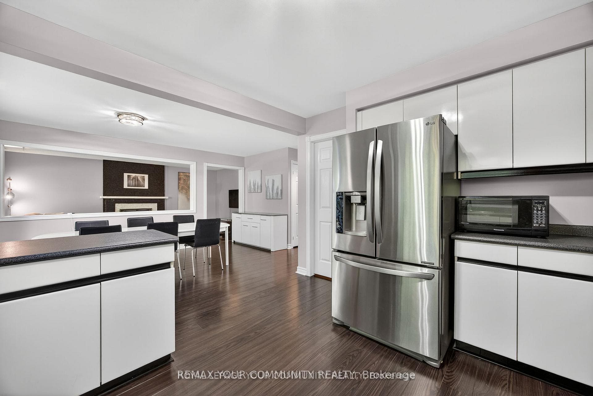 684 Exceller Circle photo 14