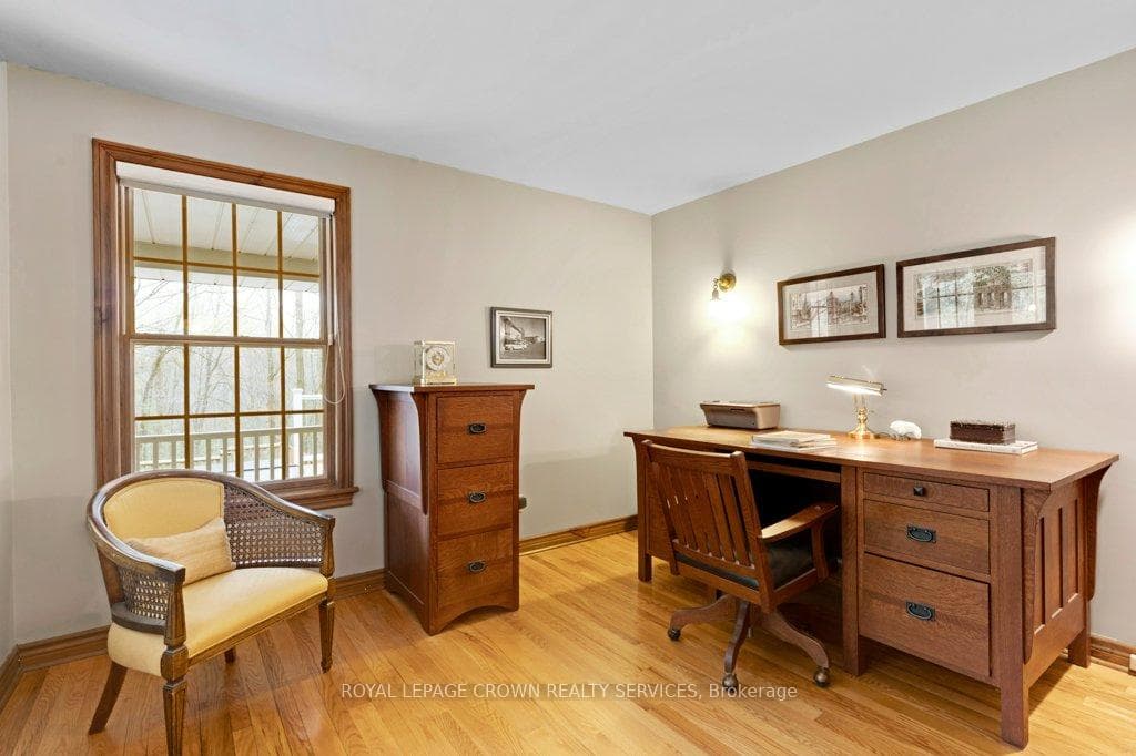 2 Hughson Lane photo 6